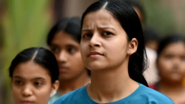 NEET एग्‍जाम के दिन कांग्रेस ने ऐसा क्‍यों किया? 142 बच्‍चे नहीं दे पाए परीक्षा, मच गया पूरे देश मे हंगामा।